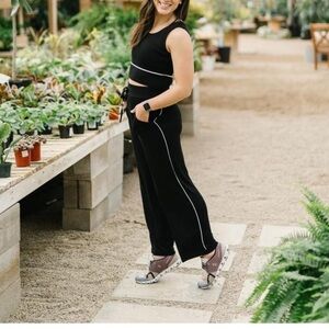 Zyia black piping classy joggers wide leg pants